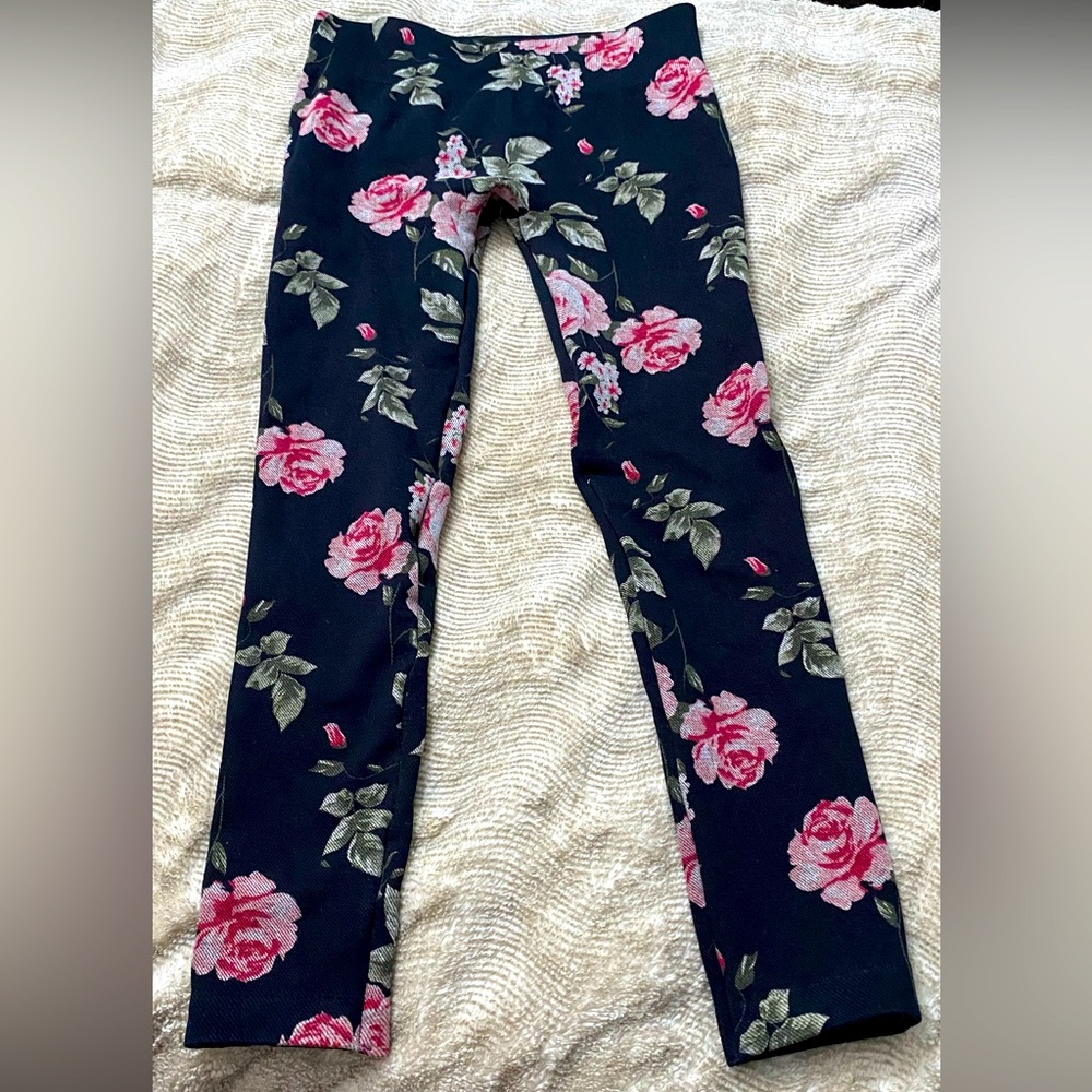 Pink Roses printed leggings size M/L